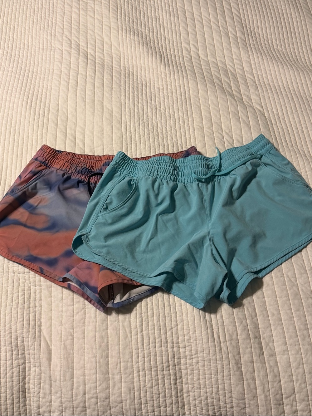 Columbia Sandy River Shorts | Lot-2 | Large | Blue & Pink Print Hiking Trail